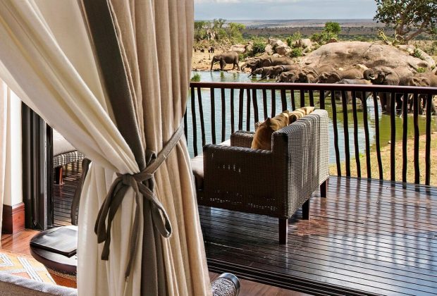 four season safari lodge
